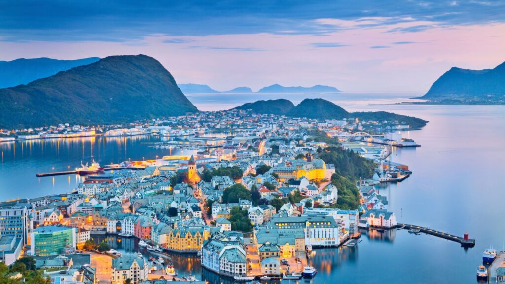 Norway, one of the most popular places where the sun never sets!